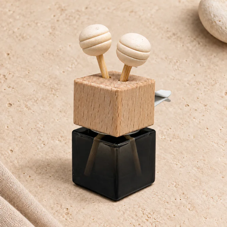 Kvapukai į automobilį, 10 ml.