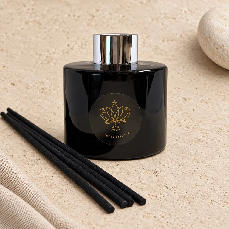 Namų kvapas 150 ml. su sidabro spalvos dangteliu